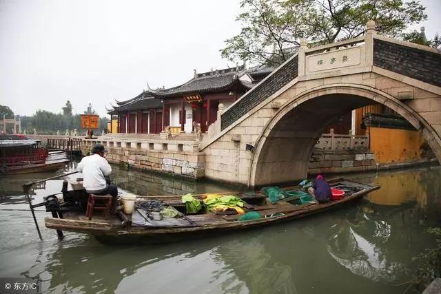 冷知识分享平台-怎么吸引喜欢的人的注意?,带你领略无限趣味世界
